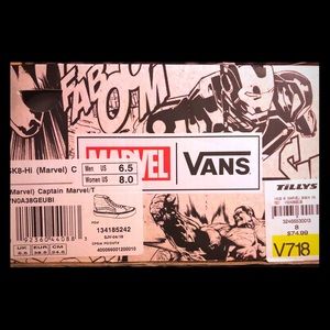 Sk8-Hi Captain Marvel Vans